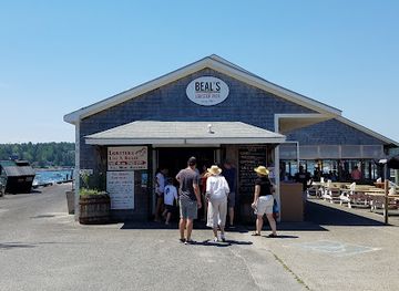 maine/acadia-national-park/restaurant/beal-s-lobster-pier