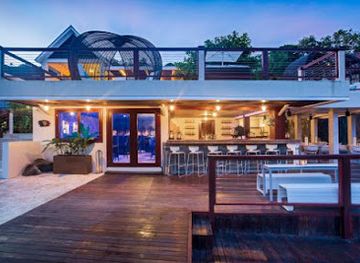 saint-lucia/tet-paul-nature-trail/restaurant/the-rum-cave-at-zoetry