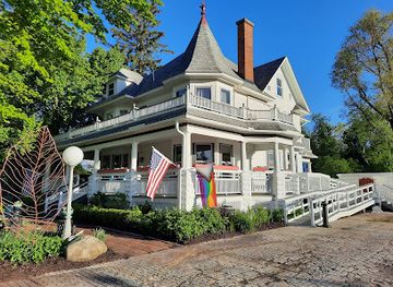 michigan/saugatuck/restaurant/the-kirby-hotel-j-paul-s-dining-room