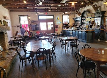 texas/enchanted-rock-state-natural-area/restaurant/hondo-s-on-main