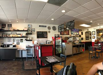 california/joshua-tree-national-park/restaurant/2-guys-pies-brick-oven-pizzeria