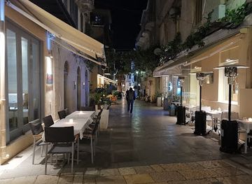greece/corfu/corfu-old-town/restaurant/la-cucina-oenos-crudo