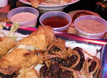 wisconsin/kenosha/restaurant/24-s-rumors-lounge