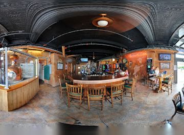 ohio/put-in-bay/restaurant/put-in-bay-brewery-and-distillery