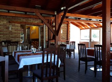 hungary/salgotarjan/restaurant/pikolo-etterem