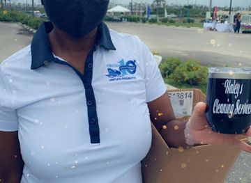 the-bahamas/freeport/restaurant/mama-flo-s