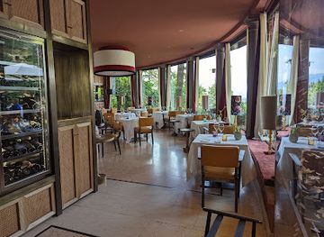 italy/lombardy/restaurant/ristorante-leonefelice-vista-lago