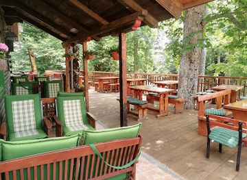 croatia/medvednica-mountain/restaurant/restoran-zlatni-medvjed