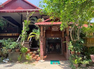 cambodia/oddar-meanchey/restaurant/khmer-family-restaurant