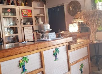 trinidad-and-tobago/aripo-caves/restaurant/bobbie-s-roti-and-soups-palmiste