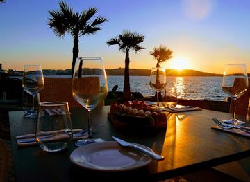 malta/qawra/restaurant/nine-lives-malta