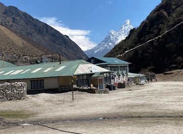 nepal/gokyo-lakes/restaurant/hidden-village-lodge-and-restaurent