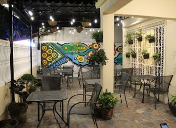 mexico/veracruz/malecon/restaurant/bistro-marti