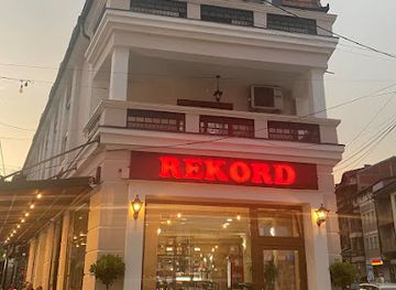 kosovo/peja/restaurant/rekord