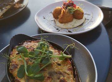 united-kingdom/bristol/harbourside/restaurant/harbour-browns