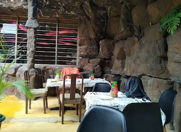 kenya/mount-kenya/restaurant/bantu-lodge
