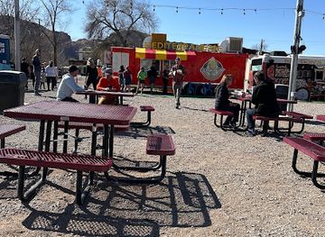 utah/moab/restaurant/wrap-it-up-mediterranean-food