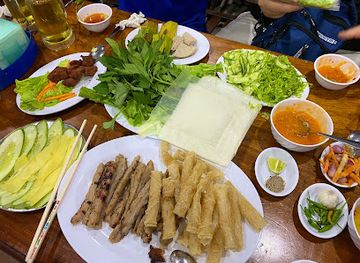 vietnam/nha-trang/restaurant/nem-nuong-dang-van-quyen