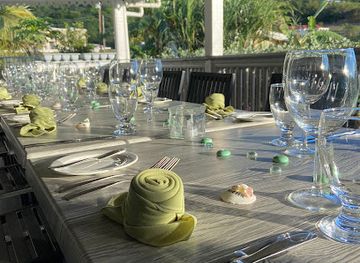 antigua-and-barbuda/valley-church-beach/restaurant/the-fox-house-bar-restaurant