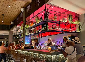 aruba/california-lighthouse/restaurant/azar-aruba