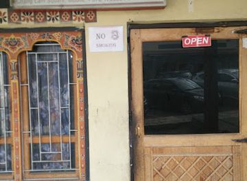 bhutan/thimphu/restaurant/in-n-out-restaurant