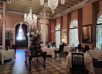 malaysia/penang-island/restaurant/suffolk-house-restaurant