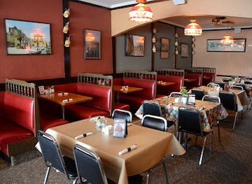 illinois/champaign/restaurant/manzella-s-italian-patio