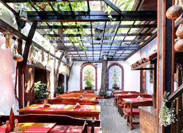 Hadjidraganov's Houses Restaurant