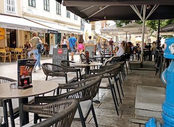 croatia/zagreb/restaurant/curry-bowl