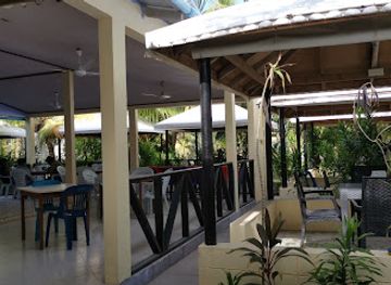 maldives/fuvahmulah-island/restaurant/highway29