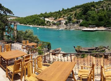 croatia/hvar/restaurant/konoba-arsenol