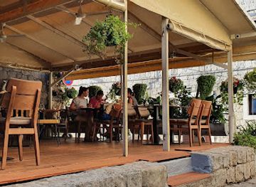 croatia/split/bacvice/restaurant/bistro-toc