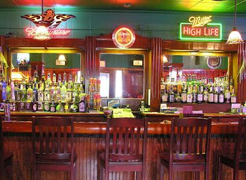 ohio/sandusky/restaurant/bud-s-place