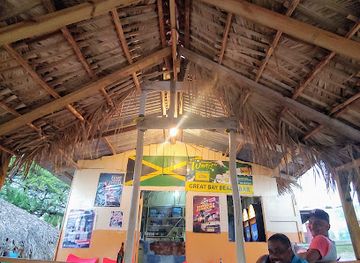 jamaica/treasure-beach/restaurant/lobster-pot-restuarant