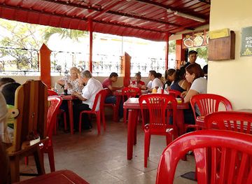 ecuador/guayas-region/restaurant/don-chuzo