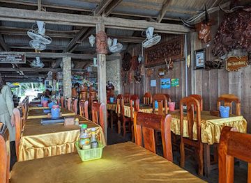 cambodia/kep-province/restaurant/kimly-seafood-restaurant