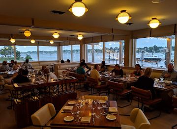 1639 at Newport Harbor Island Resort