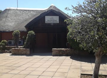 botswana/makgadikgadi-pans/restaurant/mophane-restaurant