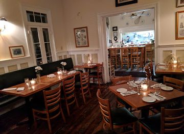 south-carolina/charleston/restaurant/cru-cafe