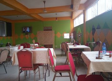 uganda/bunyoro/restaurant/trudys-diner