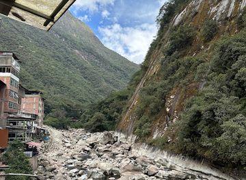 peru/salkantay-trail/restaurant/full-house-peruvian-cuisine-craft-beer