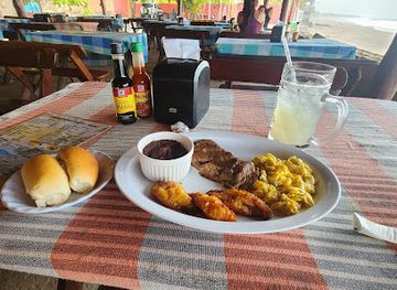 el-salvador/la-libertad/restaurant/restaurante-puerto-nuevo