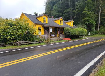 west-virginia/audra-state-park/restaurant/the-hutte-restaurant