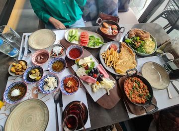 iraq/baghdad/restaurant/huqqabaz-baghdad