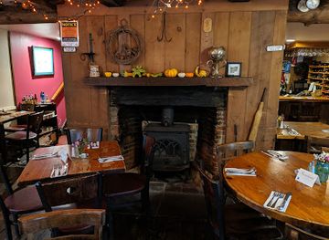 vermont/woodstock/restaurant/skunk-hollow-tavern