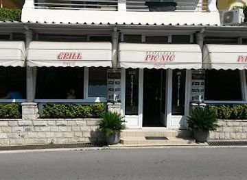 montenegro/herceg-novi/restaurant/pic-nic