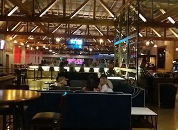 texas/new-braunfels/restaurant/downtown-social