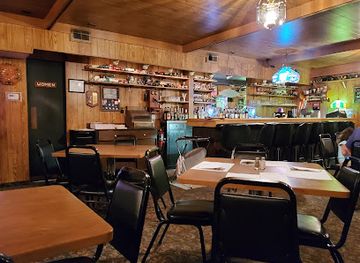 iowa/waterloo/restaurant/d-k-hickory-house-restaurant