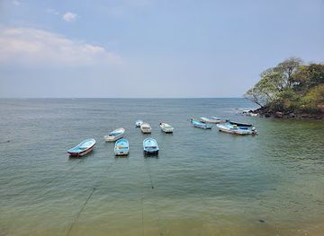 el-salvador/los-cobanos-beach/restaurant/restaurante-el-delfin