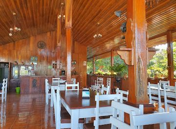 guatemala/tikal/restaurant/restaurante-las-gardenias